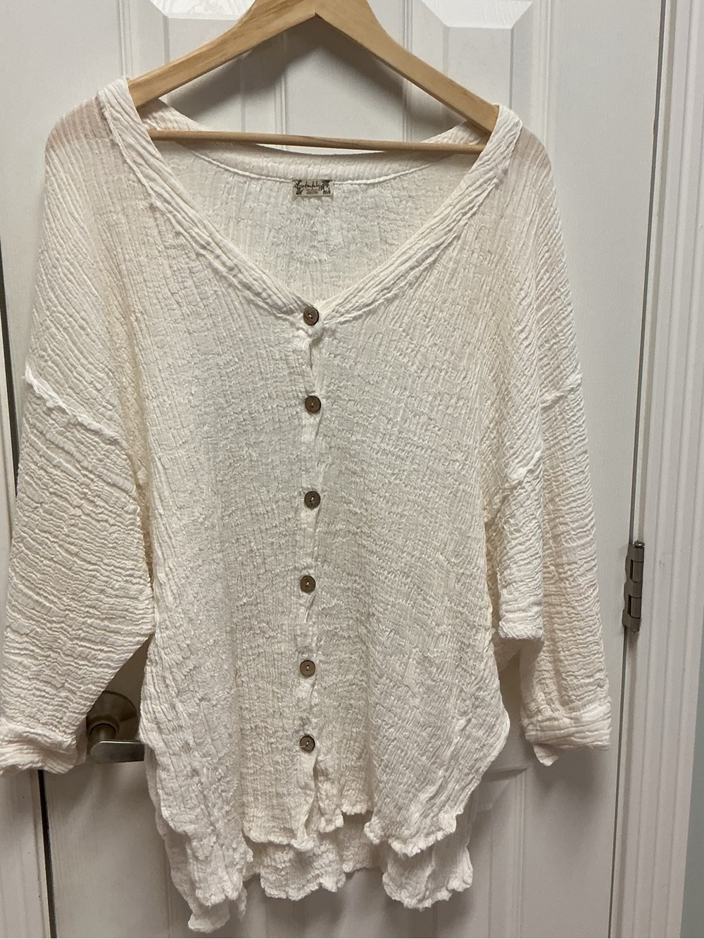 Free People SZ XS Ivory Linen cotton button down crinkle gauze oversized top